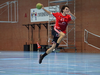 El jugador cidiano Alberto González Ayala, en un partido de la temporada