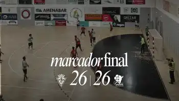 Fotografía de fondo cedida por el Amenabar Zarautz ZKE