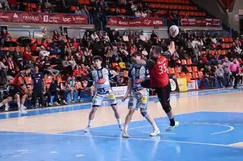 El jugador Pedro Martins durante el último partido en El Plantío.