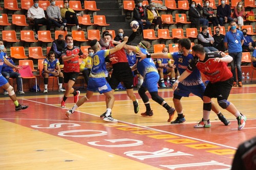 FOTOS: Jornada 3. UBU San Pablo Burgos 33 - 22 UE Sarrià