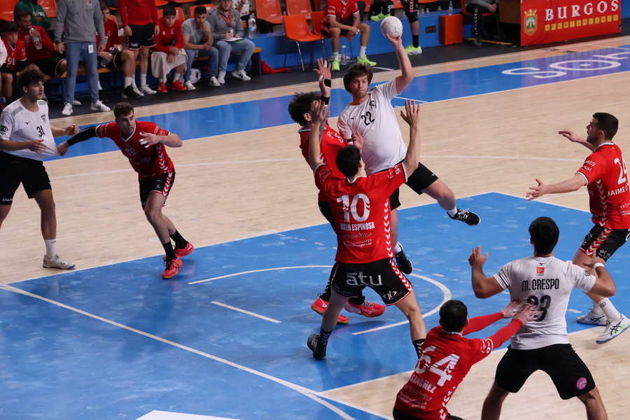 Las mejores imágenes del UBU San Pablo 30-30 Club Balonmano Alcobendas