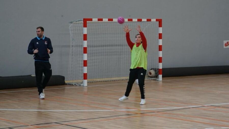 METALBUR BM. BURGOS 22 - 15 DIDÁCTICA LEONESA BM. SARIEGOS