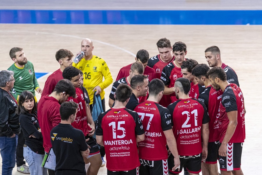 El UBU San Pablo Burgos se enfrenta al Handbol Mallorca este domingo en El Plantío