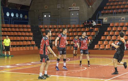 El UBU San Pablo se mide a la experiencia del BM Arroyo