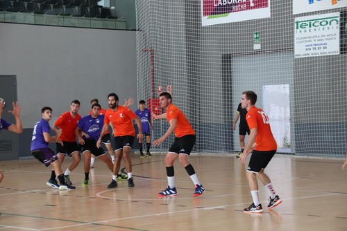 El Balonmano Burgos inicia la liga frente a Balopal