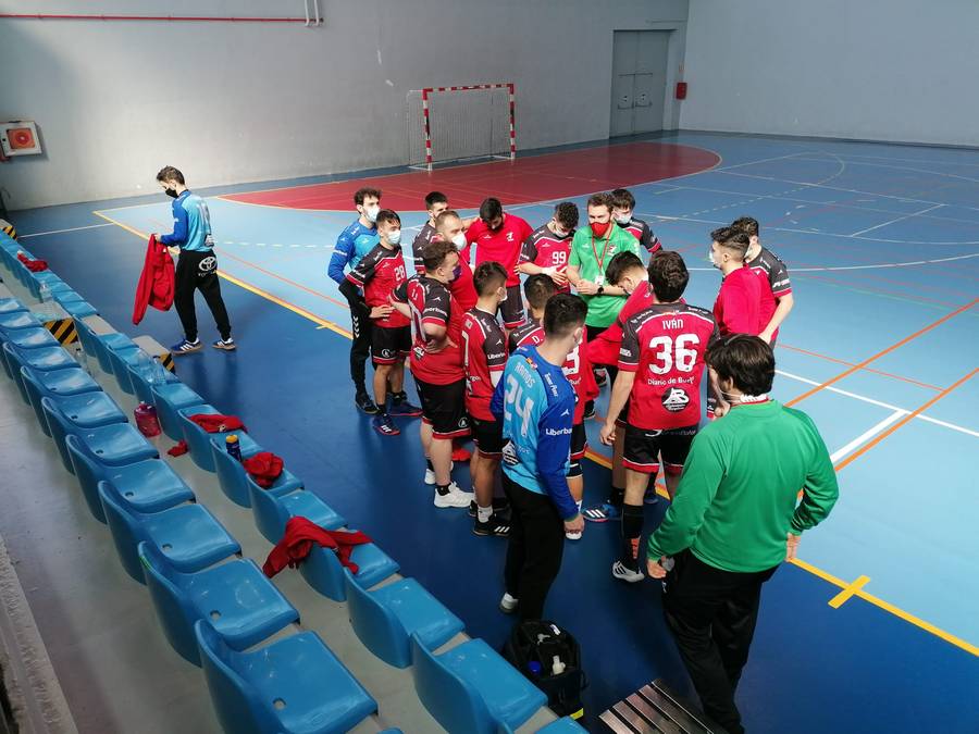 El UBU ParqueNorte cede ante HandVall Valladolid