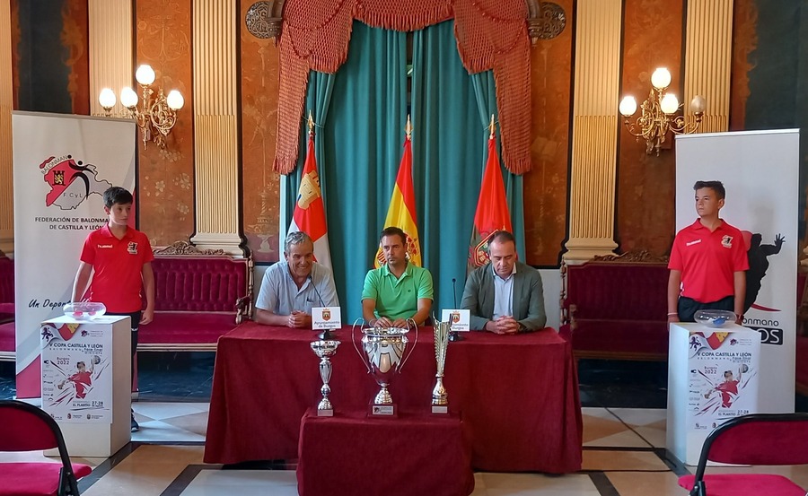 La V Copa de Castilla y León de balonmano se juega en Burgos