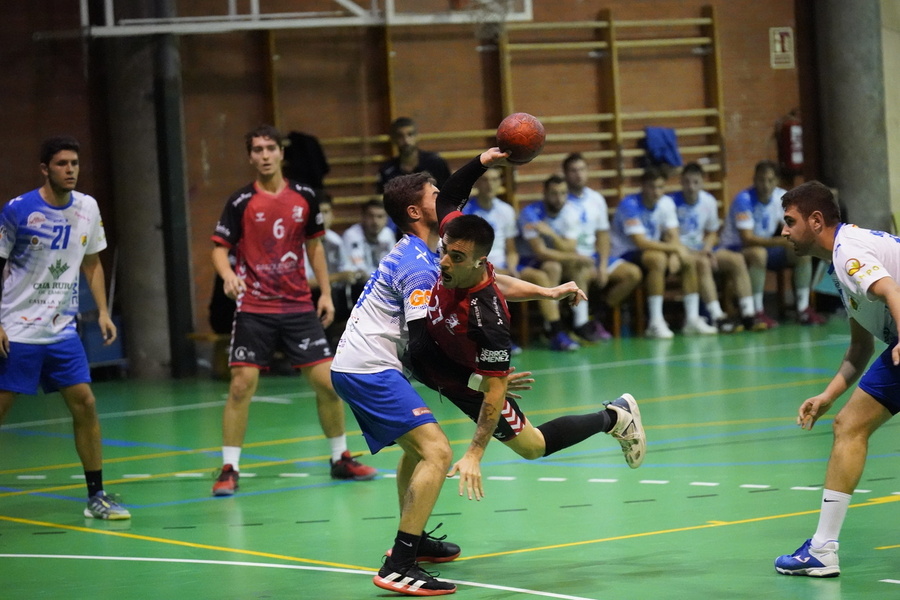 Victoria del UBU ParqueNorte ante el CD UVA en un partido muy igualado hasta el final (34-37)