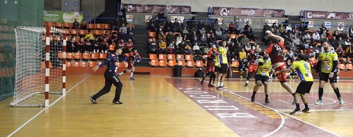 Gran jornada de Balonmano con victoria del UBU San Pablo por 41 a 18 frente al Cuatro Valles