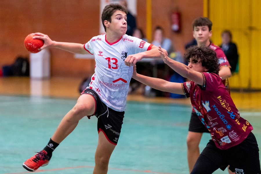 El Club Balonmano Burgos recibe dos premios de la Federación de Castilla y León de Balonmano