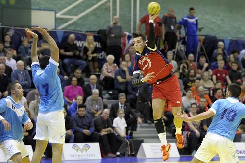 Joshua da Silva, talento inglés para el Balonmano Burgos