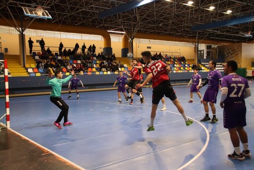 El Balonmano Burgos no pisa el freno