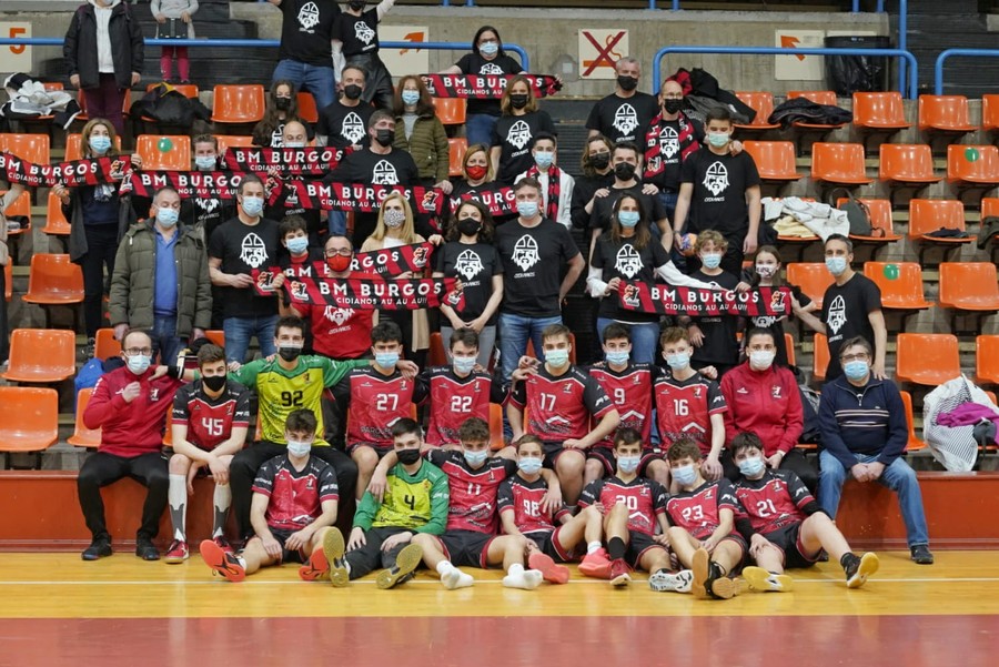 CADETE. Rubiera remonta y pasa a cuartos de final