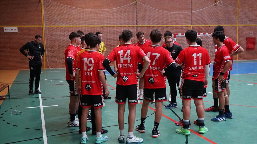 El Juvenil continúa con su racha de victorias