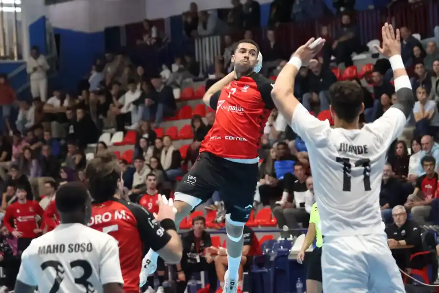 El UBU San Pablo Burgos 2031 paga un mal inicio y cede ante Fundación Agustinos Alicante (36-33)