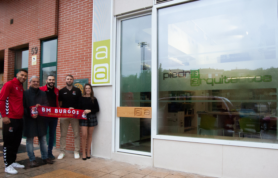 Piedra Arquitectos, apoyando el Club Balonmano Burgos una temporada más