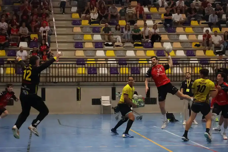 El UBU San Pablo Burgos asalta con carácter la pista del Soria (28-31)