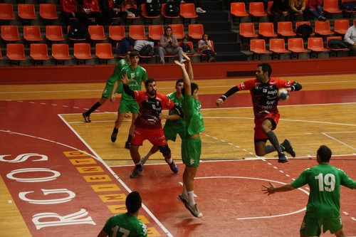 7ª victoria ante ULE Ademar León