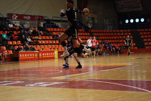 Dani Pérez deja UBU San Pablo para jugar en ASOBAL con el At Valladolid