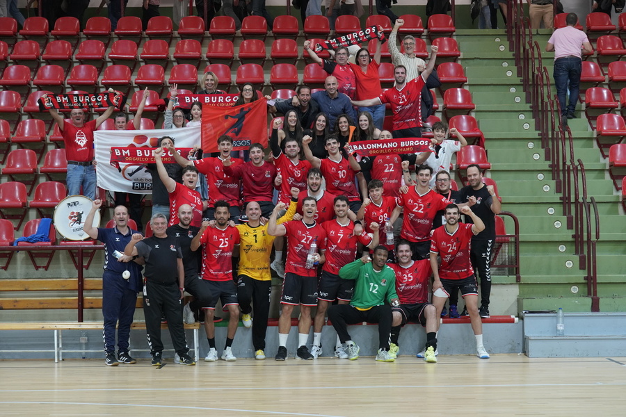 El UBU San Pablo Burgos se lleva la victoria en un apretado final ante el Amenabar Zarautz ZKE (25-26)