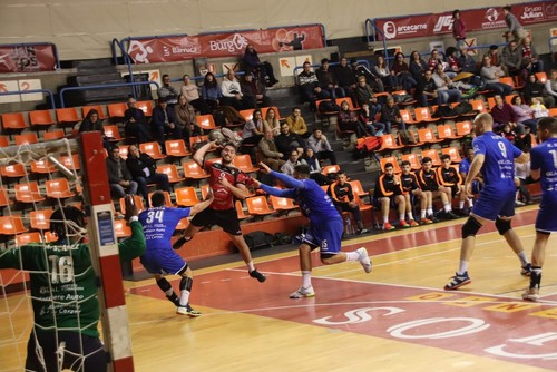 Partido en la cumbre entre Burgos y Soria